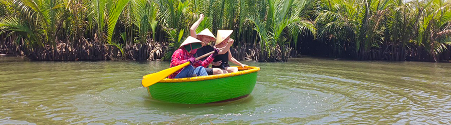 Experience Sampan boat